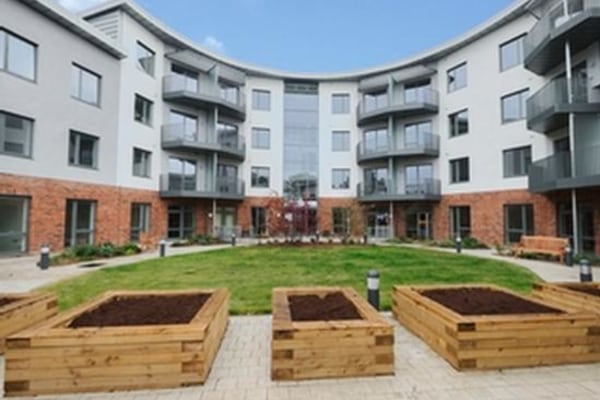 Protheroe House, 6 Chesnut Road