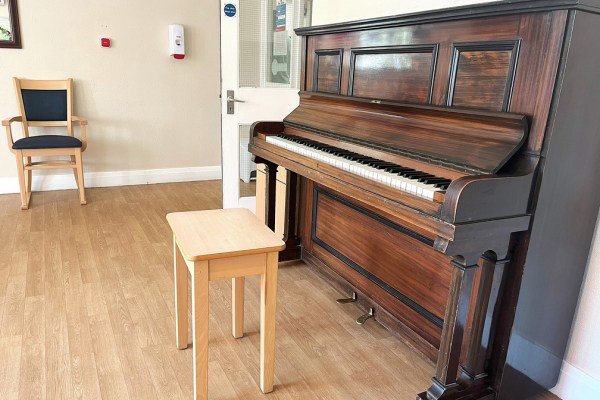 Lenthall House LE16 9LQ