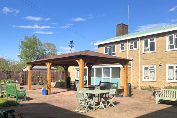 Lenthall House, Lenthall Square