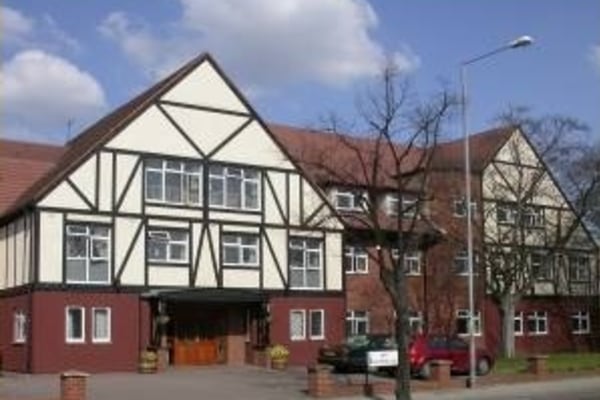 Bullsmoor Lodge, 35/49 Bullsmoor Lane