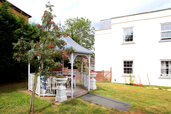 Parkfield House Nursing Home UB10 0BY