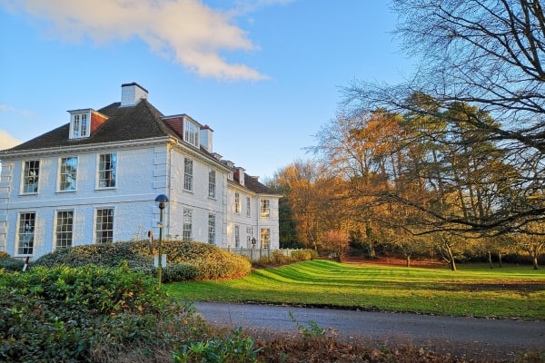 Shannon Court, Shannon Court Road