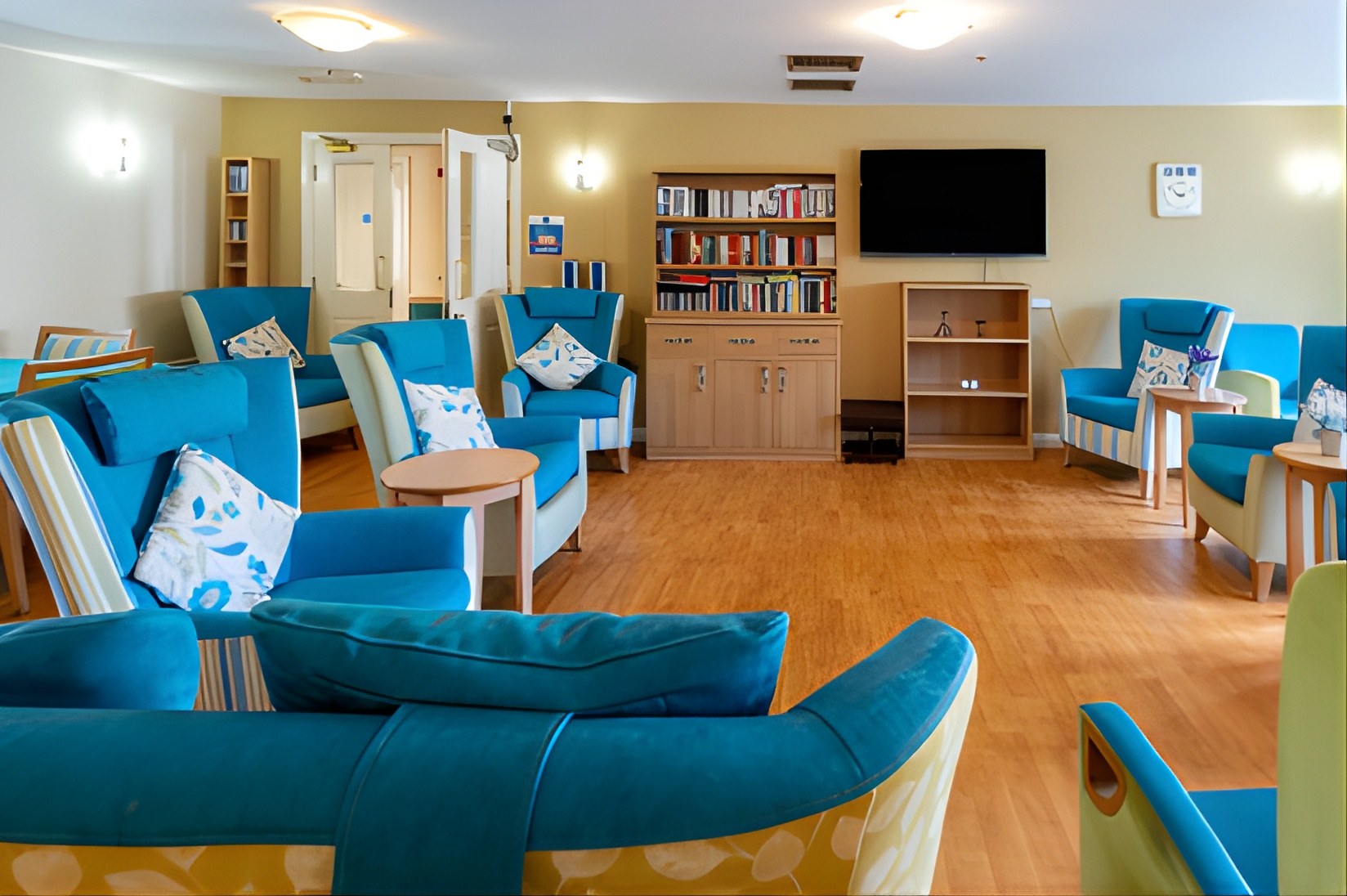 Ash Court Care Centre Care Home Ash Mews Ascham Street London Nw5 2pw 33 Reviews