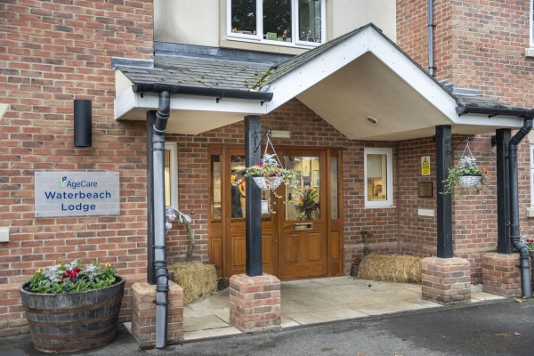 Waterbeach Lodge, Ely Road