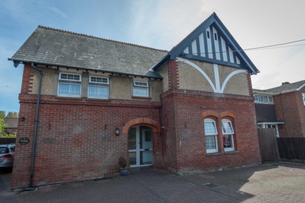 Twynham, Christchurch Road