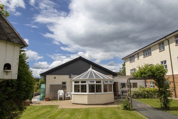 Trenewydd Care Home, Ger Y Tarrell