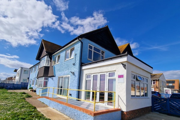 Cliff Court, 70 The Promenade