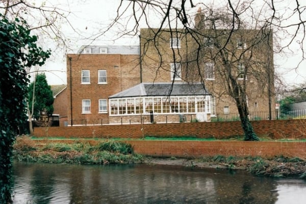 Bridge House Care Centre, 280/282 London Road