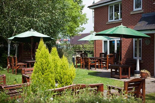 Silver Trees, 10 Brockway