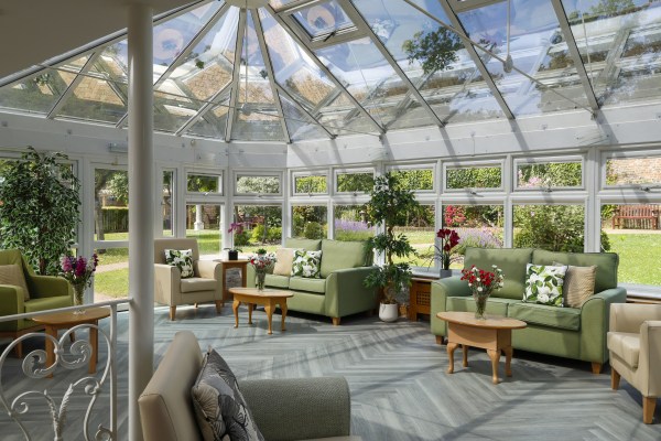 Ashlyns Care Home HP4 2ST