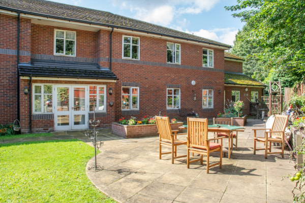 Swan House, Willenhall, West Midlands