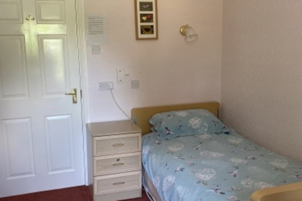 Abbey Lea Care Home York Road Barlby Selby North Yorkshire Yo8 5jp 2 Reviews