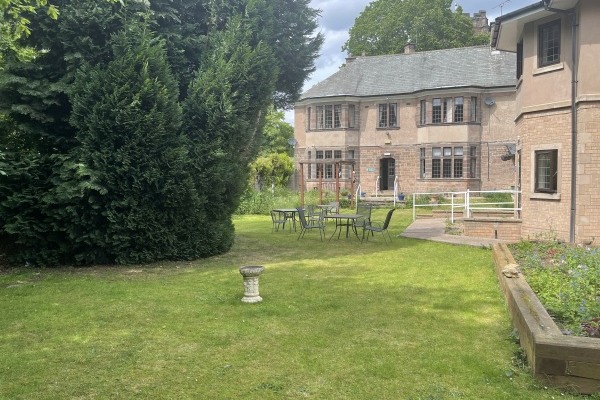 Old Vicarage Care Home S80 1NJ
