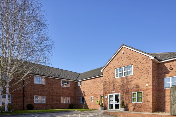 Greenside Court, Greenside