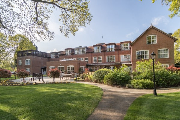 Elstree View Care Home - Avery Collection WD6 3RG
