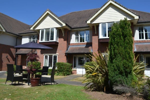 Barchester Cherry Trees Care Home, Stratford Road