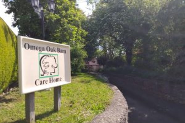Omega Oak Barn, High Lane