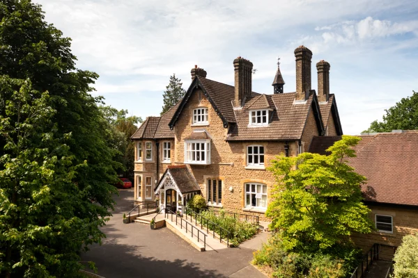 Eversfield, Reigate