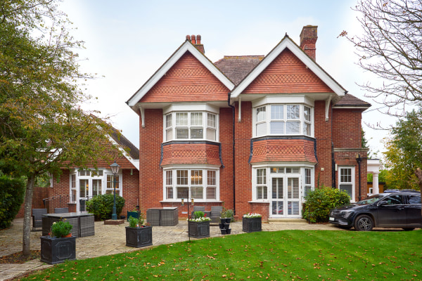 Cornelius House, 114 Fishbourne Road West