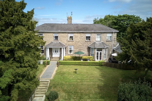 The Old Vicarage, 84 Main Street