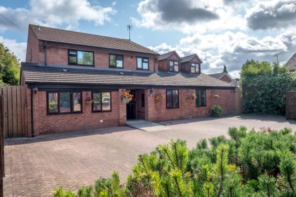 Springfield House, 255d Stroud Road