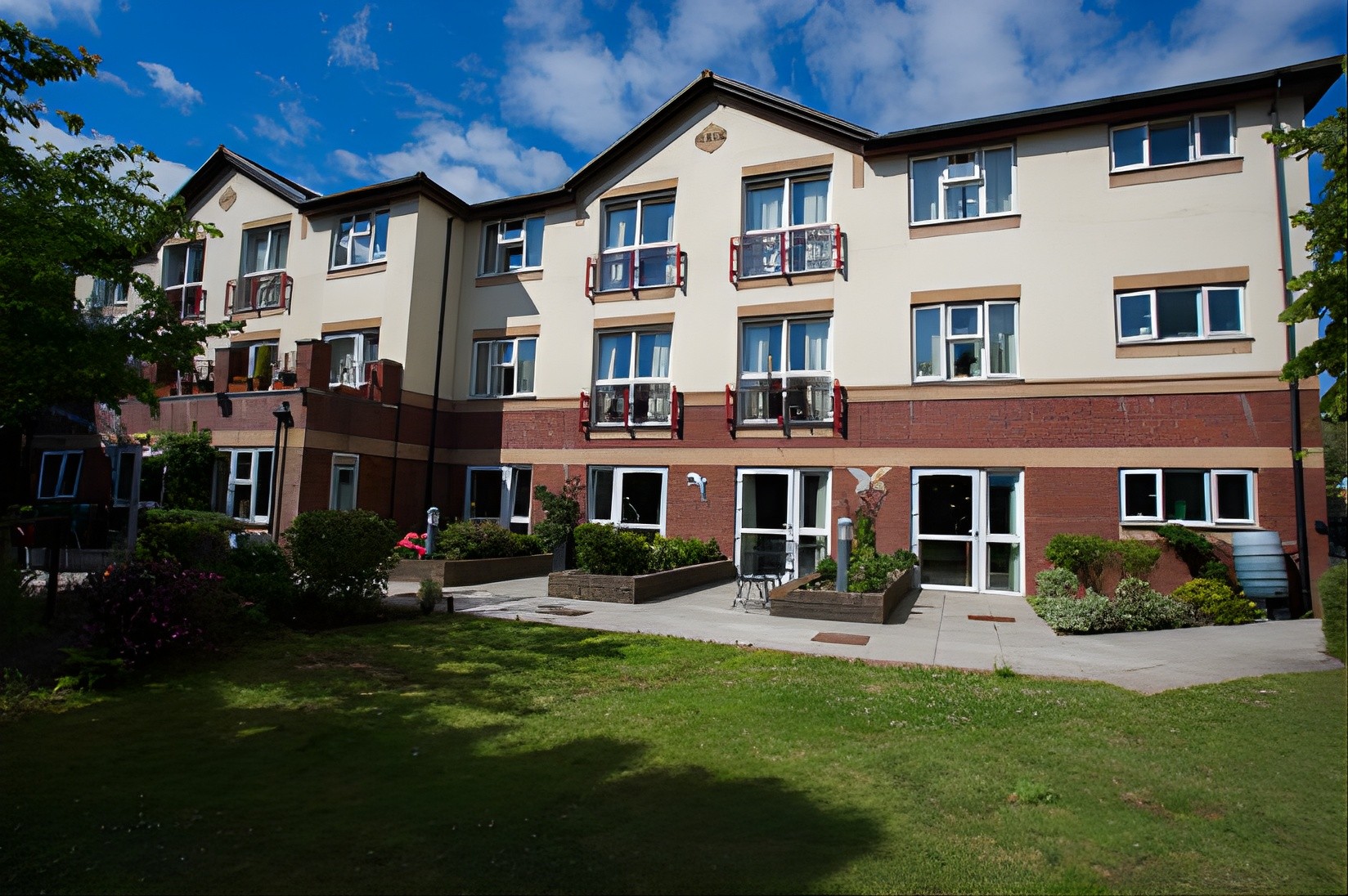 Knights' Grove Care Home, Thomas Road
