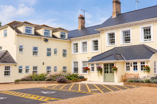 Halstead Hall, Mount Hill