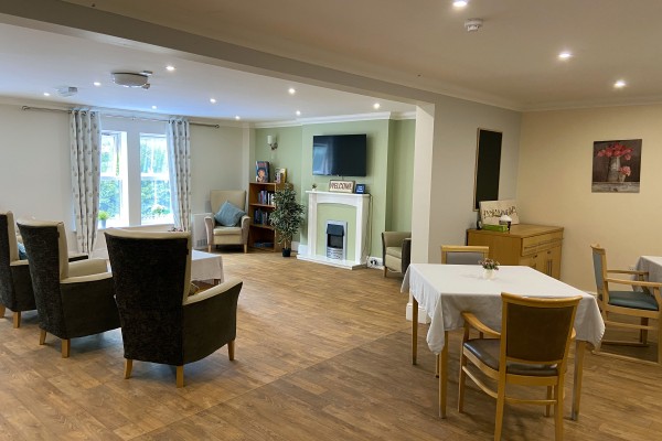 Penwortham Grange & Lodge Care Home PR1 9HL