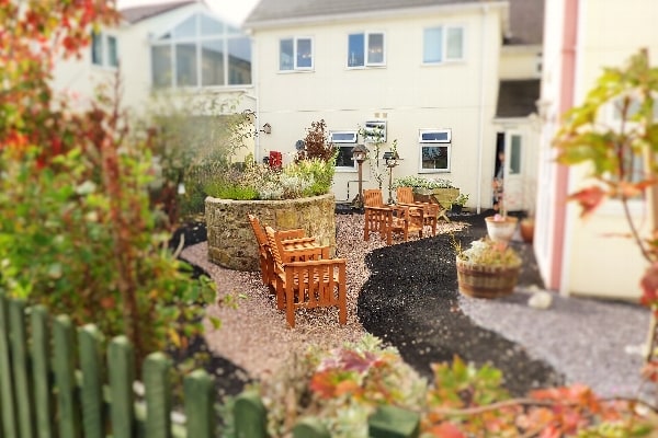Cherry Tree Care Home Emi Emh Residential High Street Coedpoeth Wrexham Ll11 3uf 29 Reviews
