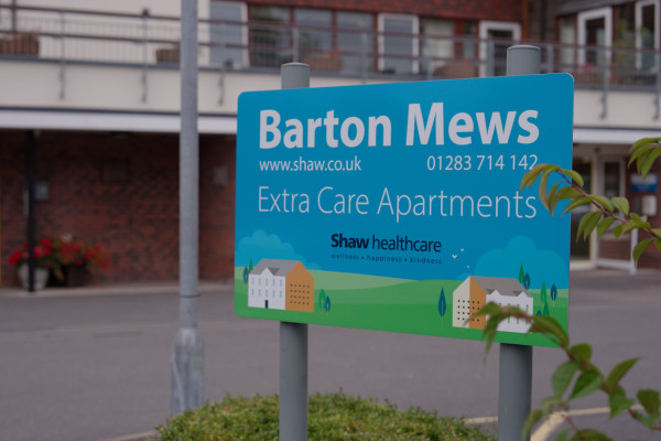 Barton Mews, Short Lane