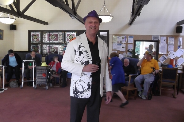 Trevor Santini Entertainment-Singer-Entertainer- Event Emcee WS7 1FP