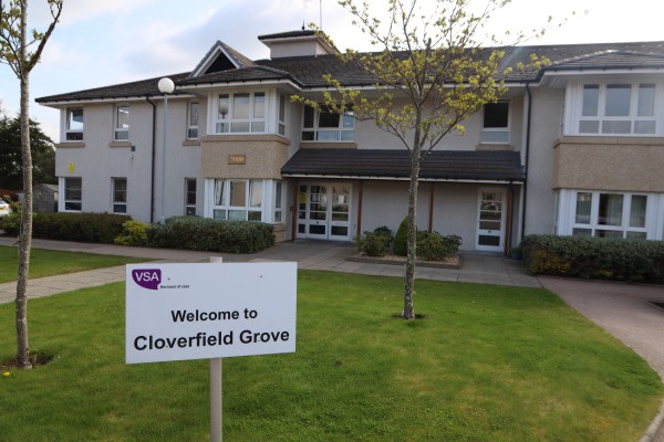 Cloverfield Grove, off Kepplehills Drive