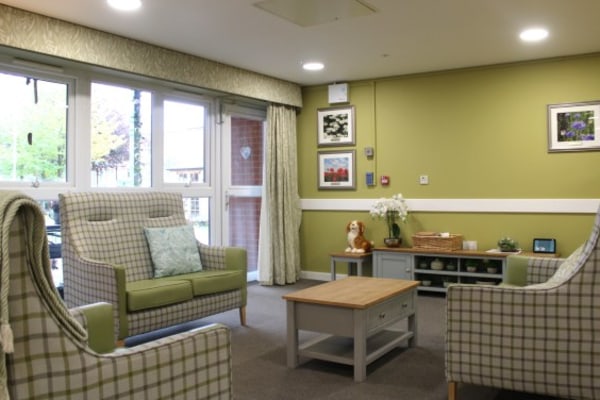 Drovers House CV21 3HX