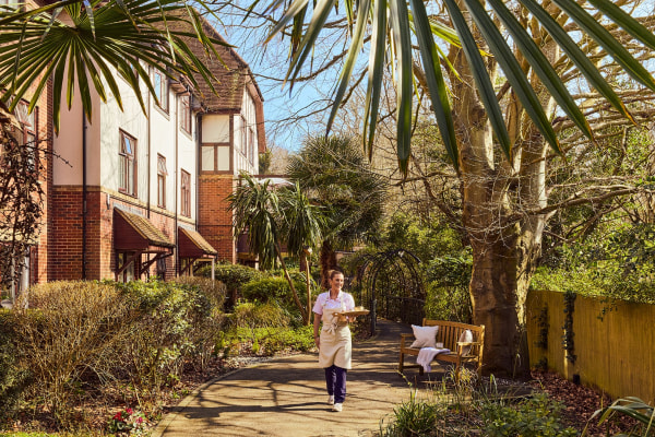 Hallmark Maycroft Manor, 2-8 Carden Avenue