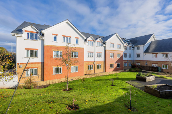 Perry Manor, Charles Hastings Way