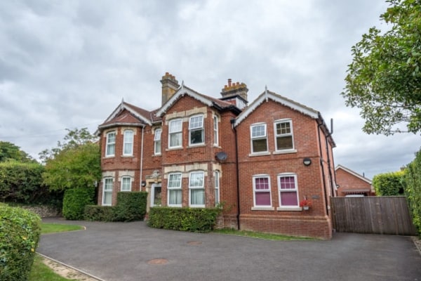 Holmhurst, Downton Road