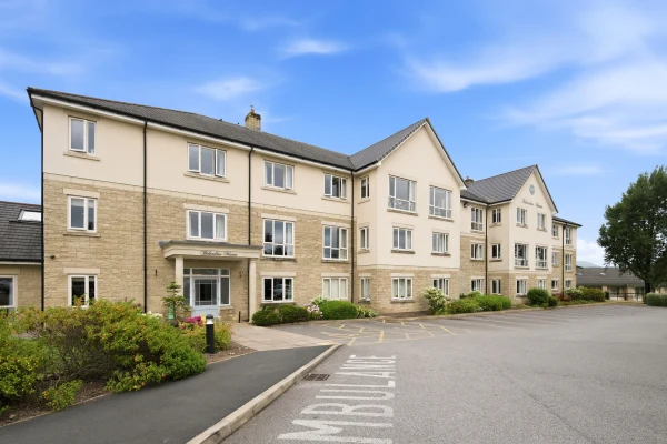 Belvedere Manor, Colne