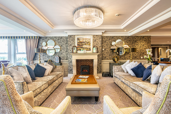 Oulton Manor, Leeds, West Yorkshire