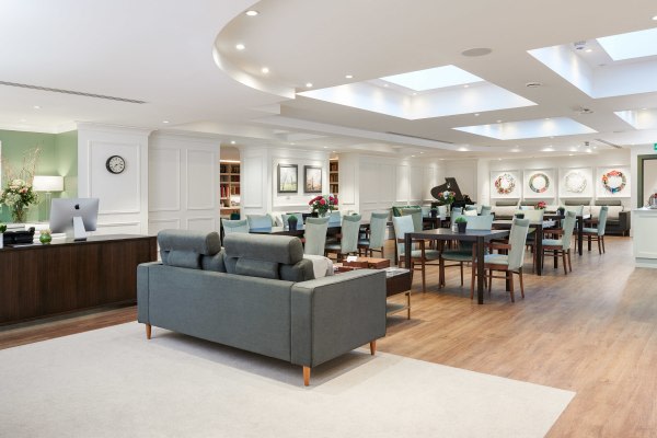 Loveday Chelsea Court Place, 234a Kings Road