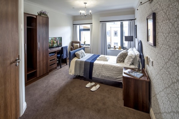 Bourn View Care Home - Avery Healthcare B31 2FR