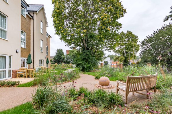 Snowdrop House, Baldock Street