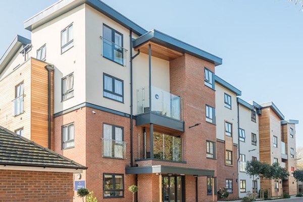 Riverside Place, Plaxton Way