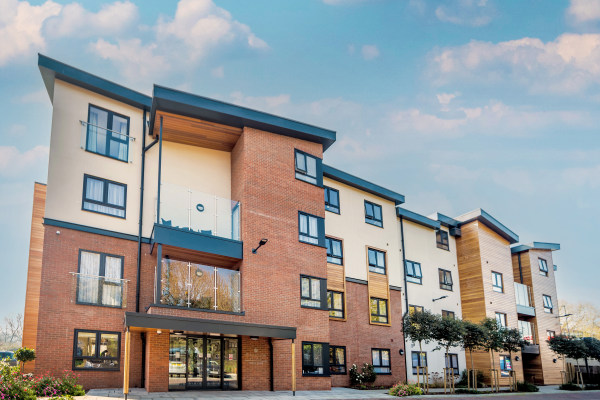 Riverside Place, Plaxton Way