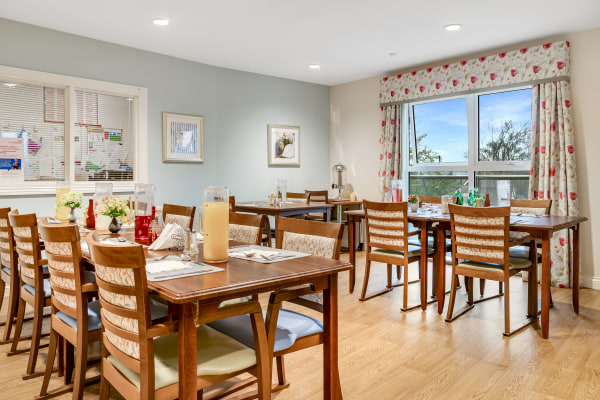 Hawkhurst House TN18 5EF