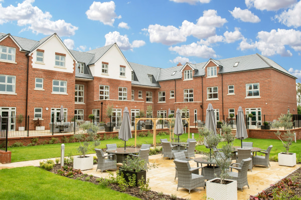 Graysford Hall, 11 Elmfield Avenue