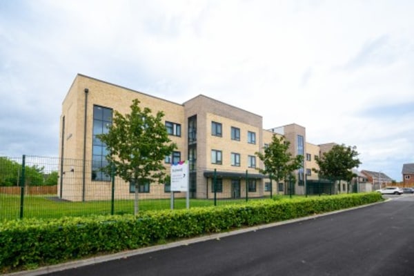 Brushwood, 1 South Parade