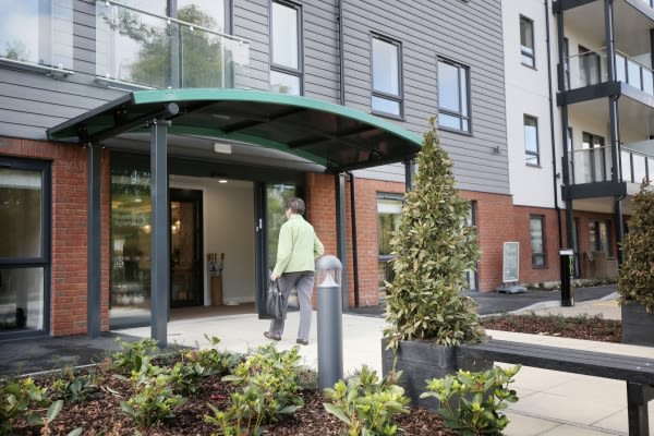 Queensgate Apartments, 1 Frognal Avenue