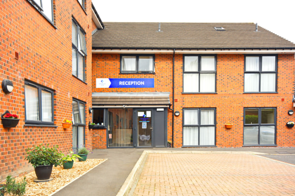 Smithy Bridge Court, Barke Street