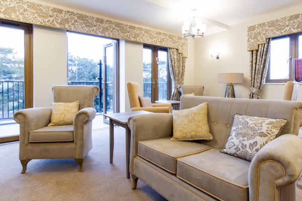 Holly Oak Care Centre GL11 5HA