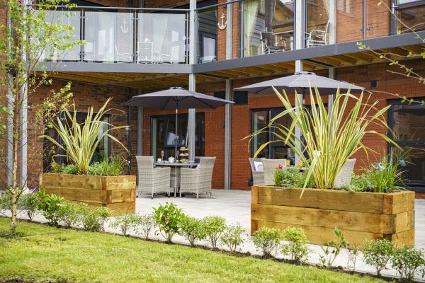 Queens View Harbour Care Home KA10 6BE